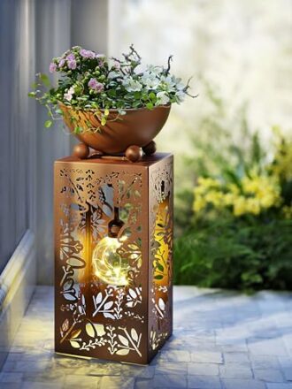 Weltbild LED-Pflanzsäule 'Blumen' mit Kuggelleuchte 40cm - Pflanzsäule mit Glasleuchte, Metall rostfarben, Maße: Ø Schale 18,5 cm, Säule 15 x 15 x 30 cm, Gesamthöhe ca. 39 cm  